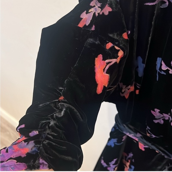 🖤PRICE FIRM🖤 Eliza J Velvet Floral Faux Wrap Dress
Size 14 - Picture 7 of 8